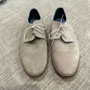 Men's shoes Ben Sherman, sz 12 Taupe suede lace up great condition!